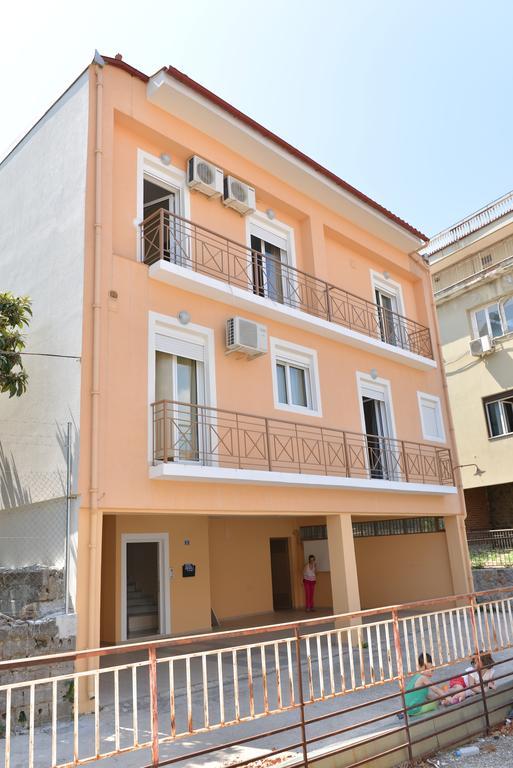 Hôtel Mideia à Levádeia Extérieur photo