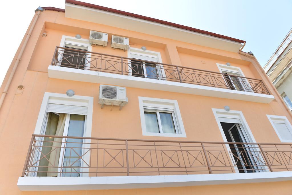 Hôtel Mideia à Levádeia Extérieur photo