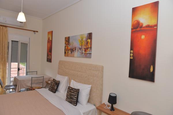 Hôtel Mideia à Levádeia Extérieur photo